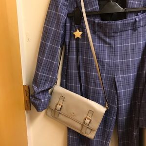 taupe kate spade bag with 90s style buckle !